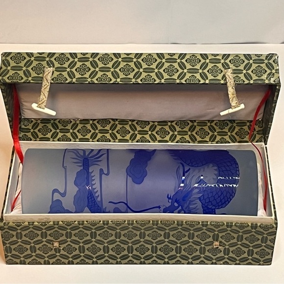 VINTAGE CUNJING Chinese Art Glass, Cobalt Blue Vase with Certificate, approx 10” - Picture 8 of 12